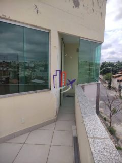 Casa Triplex Para Vender com 03 quartos 02 suítes no bairro Alvorada em Contagem