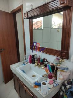 Casa Triplex Para Vender com 03 quartos 02 suítes no bairro Alvorada em Contagem