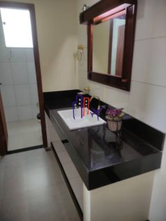 Casa Triplex Para Vender com 03 quartos 02 suítes no bairro Alvorada em Contagem