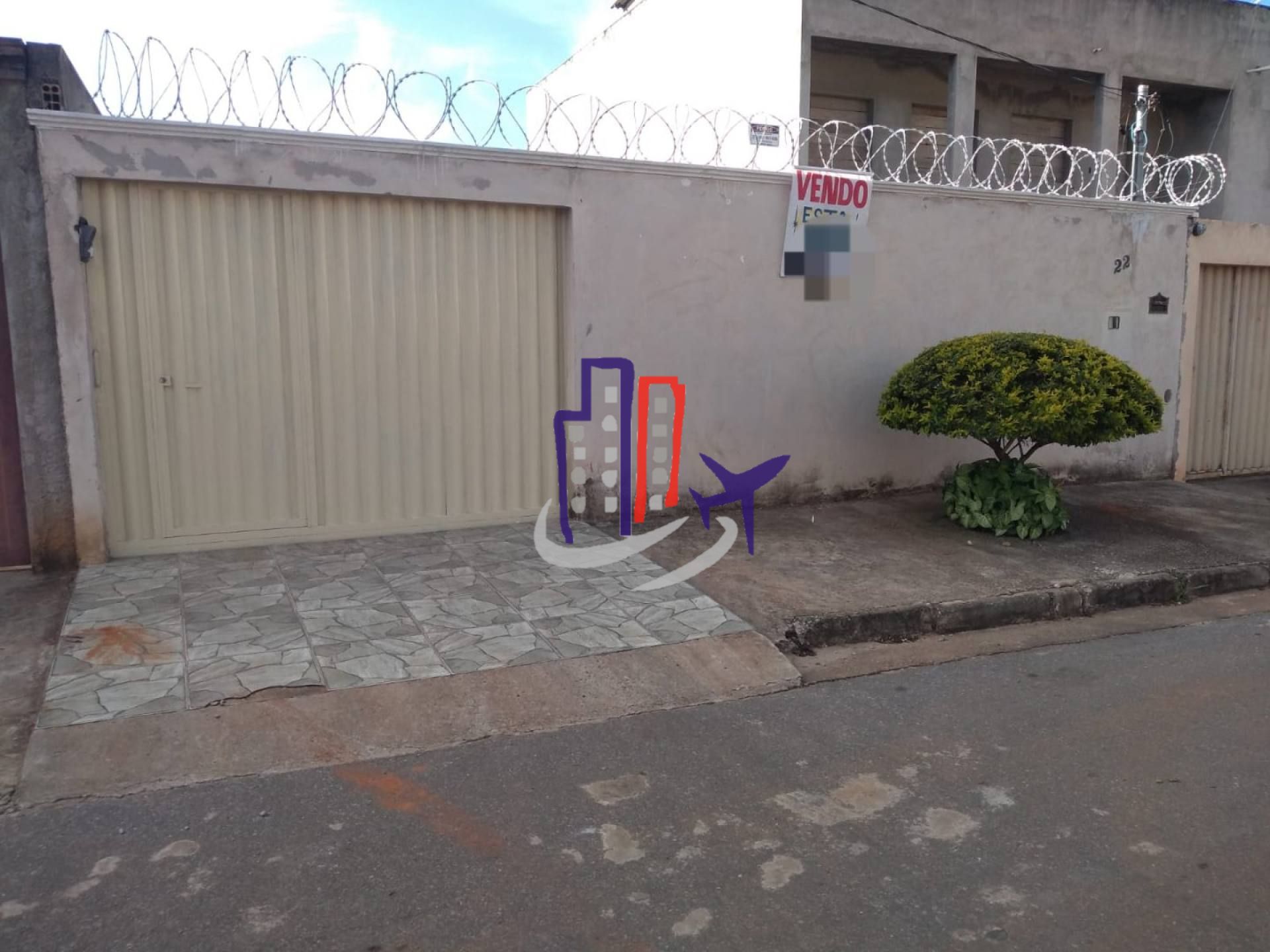Casa Para Vender com 03 quartos 01 suíte no bairro Ouro Branco em Contagem