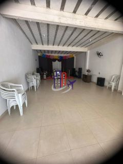 Casa Para Vender com 02 quartos no bairro Tupã em Contagem
