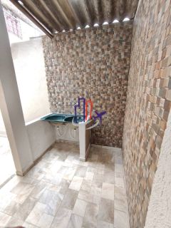 Casa Para Vender com 01 quartos 01 suíte no bairro Oitis em Contagem
