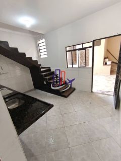 Casa Para Vender com 01 quartos 01 suíte no bairro Oitis em Contagem