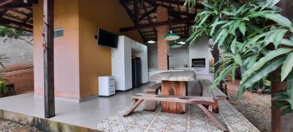 Casa De Alto Padrão  04 quartos 03 suítes no bairro Quintas São José em Esmeraldas