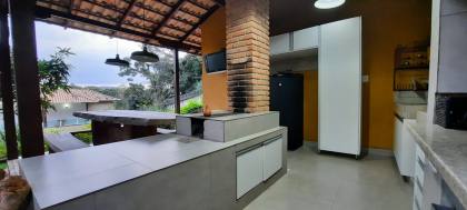Casa De Alto Padrão  04 quartos 03 suítes no bairro Quintas São José em Esmeraldas
