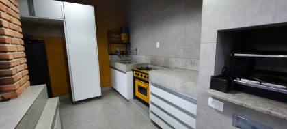 Casa De Alto Padrão  04 quartos 03 suítes no bairro Quintas São José em Esmeraldas