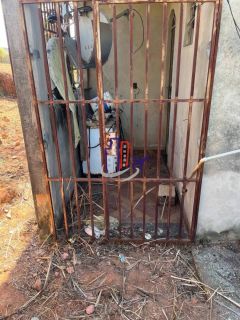 Lote Com casa no bairro Vila Cristina em Betim
