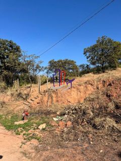 Lote Com casa no bairro Vila Cristina em Betim