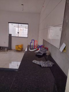 Casa Para Vender com 03 quartos 01 suítes no bairro Tropical em Contagem