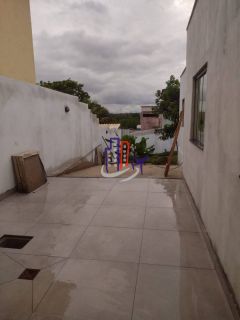Casa Para Vender com 03 quartos 01 suítes no bairro Tropical em Contagem