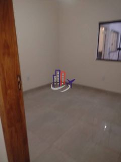 Casa Para Vender com 03 quartos 01 suítes no bairro Tropical em Contagem