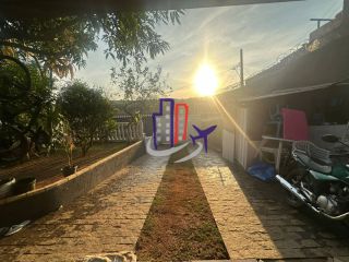 Casa/Sítio Para Vender com 03 quartos no bairro Tupã em Contagem