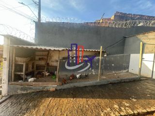 Casa/Sítio Para Vender com 03 quartos no bairro Tupã em Contagem