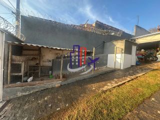 Casa/Sítio Para Vender com 03 quartos no bairro Tupã em Contagem