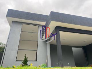 Casa Para Vender com 03 quartos 01 suíte no bairro Floresta Encantada em Esmeraldas