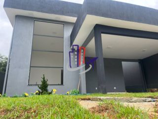 Casa Para Vender com 03 quartos 01 suíte no bairro Floresta Encantada em Esmeraldas