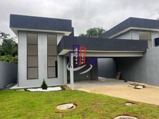 Casa Para Vender com 03 quartos 01 suíte no bairro Floresta Encantada em Esmeraldas