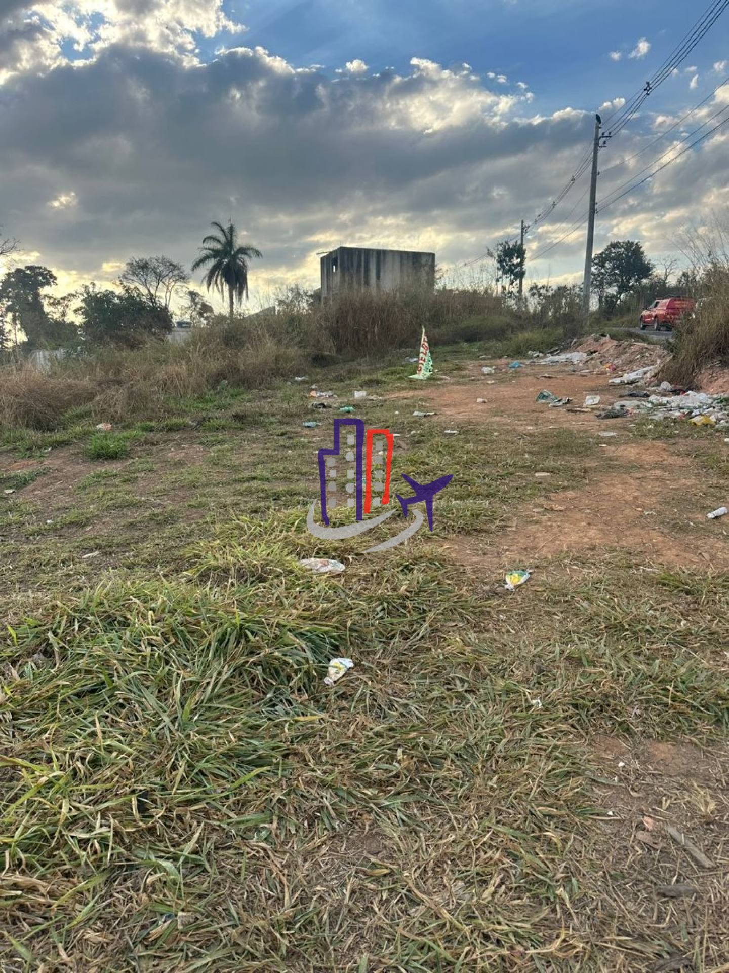Lote / Terreno de Bairro Para Vender no bairro Tropical em Contagem