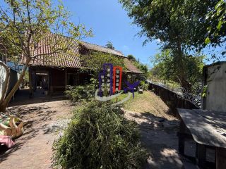 Casa Para Vender com 03 quartos 02 suítes no bairro Centro em Contagem