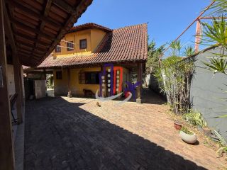 Casa Para Vender com 03 quartos 02 suítes no bairro Centro em Contagem