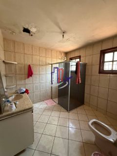 Casa Para Vender com 03 quartos 02 suítes no bairro Centro em Contagem