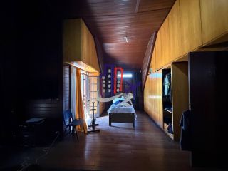 Casa Para Vender com 03 quartos 02 suítes no bairro Centro em Contagem