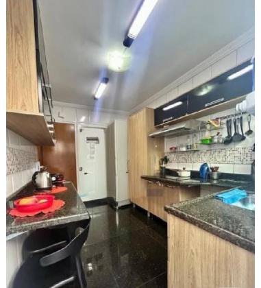 Casa Para Vender com 03 quartos 01 suíte no bairro Alvorada/Centro em Contagem