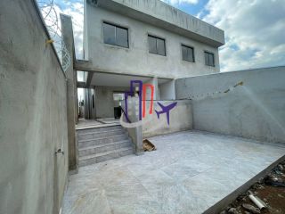 Casa Para Vender com 03 quartos 01 suíte no bairro Tiradentes em Betim