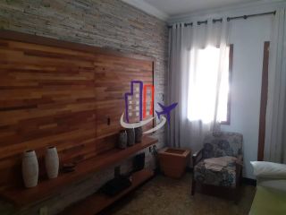 Casa Para Vender com 03 quartos 01 suíte no bairro Cenáculo em Belo Horizonte