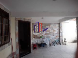 Casa Para Vender com 03 quartos 01 suíte no bairro Cenáculo em Belo Horizonte