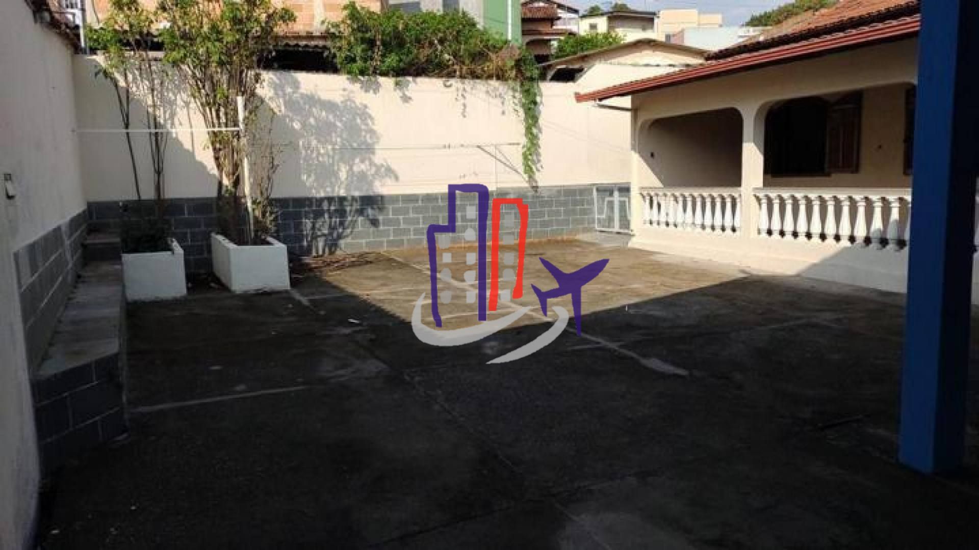 Casa Para Vender com 03 quartos no bairro São Cristóvão  em Betim