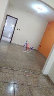 Casa Para Vender com 03 quartos no bairro São Cristóvão  em Betim