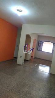 Casa Para Vender com 03 quartos no bairro São Cristóvão  em Betim