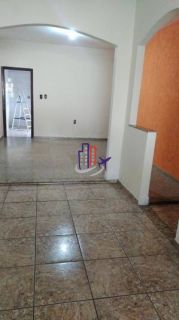 Casa Para Vender com 03 quartos no bairro São Cristóvão  em Betim
