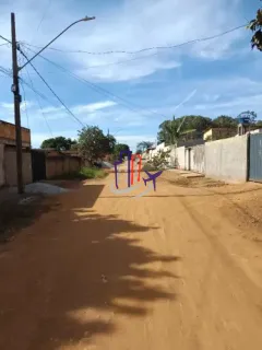 Casa Para Vender com 01 quarto no bairro Jardim Serra Azul em Mateus Leme