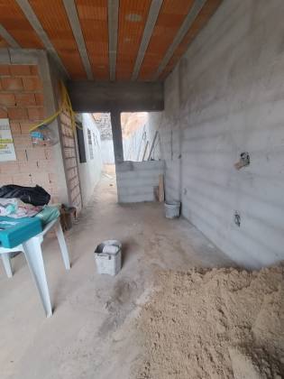 Casa Para Vender com 03 quartos 01 suítes no bairro Tropical em Contagem