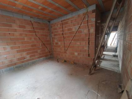 Casa Para Vender com 03 quartos 01 suítes no bairro Tropical em Contagem