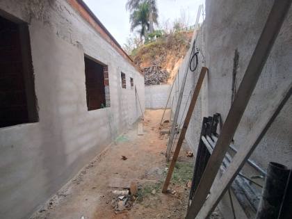 Casa Para Vender com 03 quartos 01 suítes no bairro Tropical em Contagem