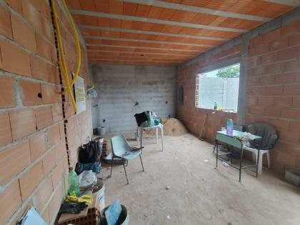 Casa Para Vender com 03 quartos 01 suítes no bairro Tropical em Contagem