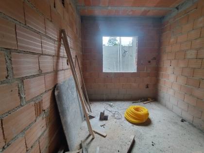 Casa Para Vender com 03 quartos 01 suítes no bairro Tropical em Contagem