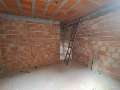 Casa Para Vender com 03 quartos 01 suítes no bairro Tropical em Contagem