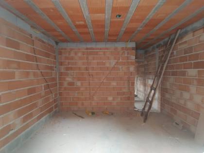 Casa Para Vender com 03 quartos 01 suítes no bairro Tropical em Contagem