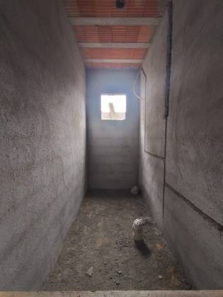 Casa Para Vender com 03 quartos 01 suítes no bairro Tropical em Contagem