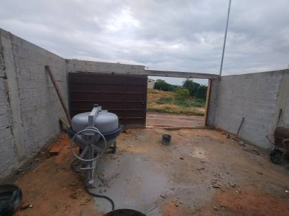 Casa Para Vender com 03 quartos 01 suítes no bairro Tropical em Contagem