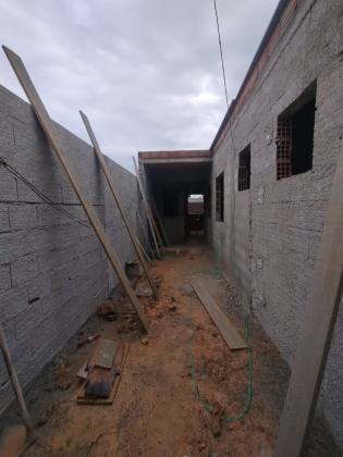 Casa Para Vender com 03 quartos 01 suítes no bairro Tropical em Contagem