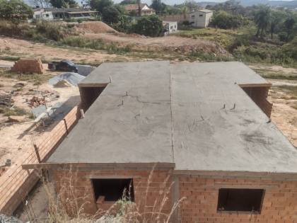 Casa Para Vender com 03 quartos 01 suítes no bairro Tropical em Contagem