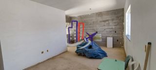 Casa Para Vender com 03 quartos 01 suítes no bairro Tropical em Contagem