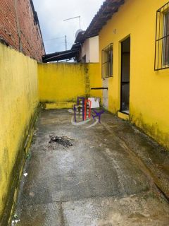 Casa Para Vender com 02 quartos no bairro São Pedro em Esmeraldas