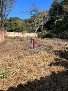 Lote / Terreno de Bairro Para Vender no bairro Colonial em Contagem