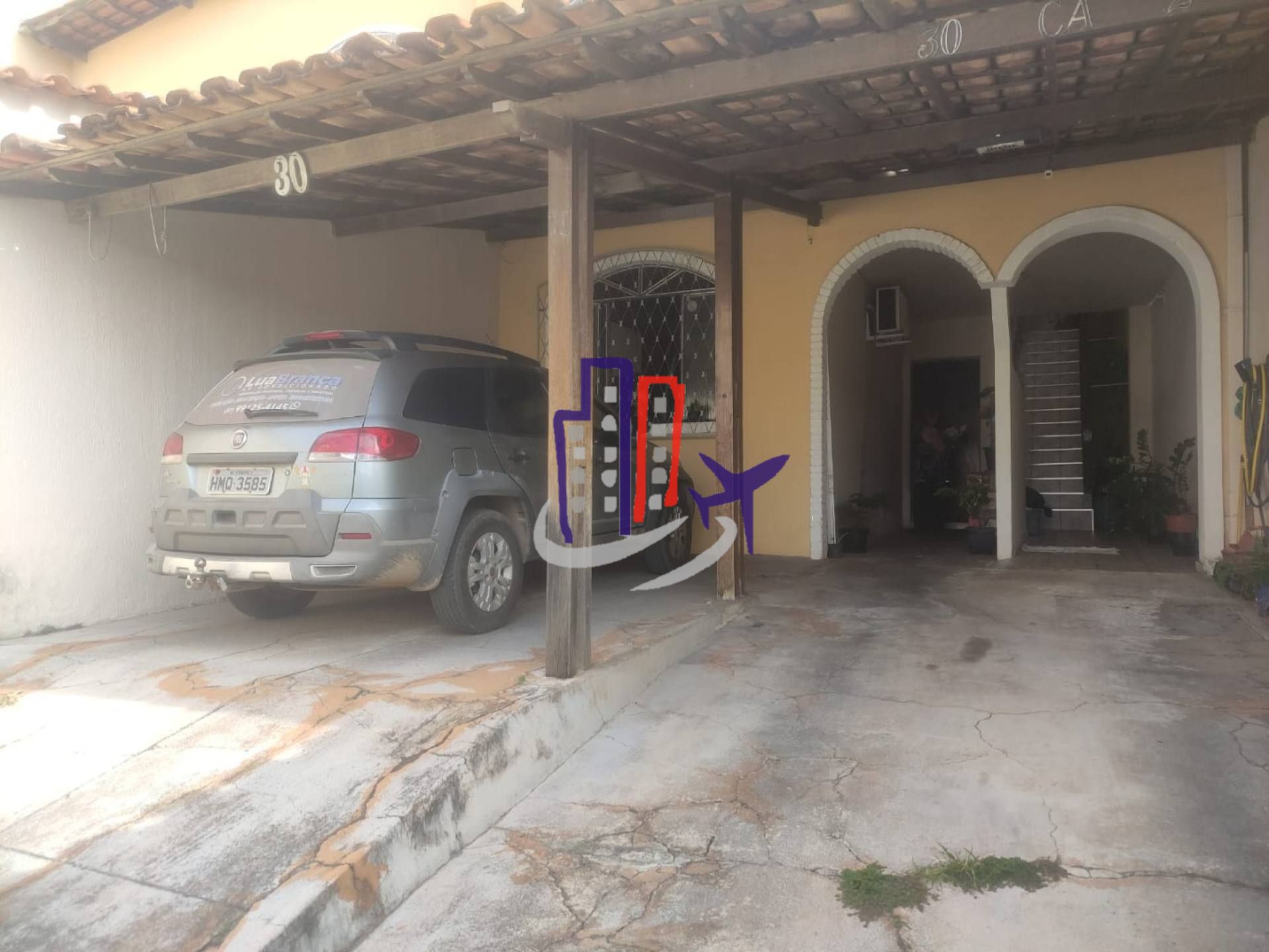 Casa Para Vender com 03 quartos 01 suíte no bairro Novo Eldorado em Contagem
